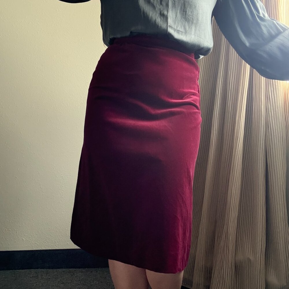 PRICE FIRM Vintage 70s The Rogue Maroon Velvet Pencil Skirt | Size Small - Picture 3 of 8